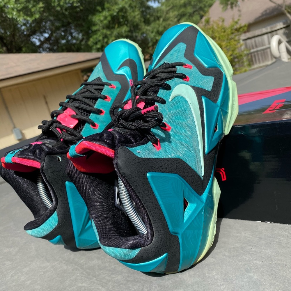 SOLD - Picture 5 of 10